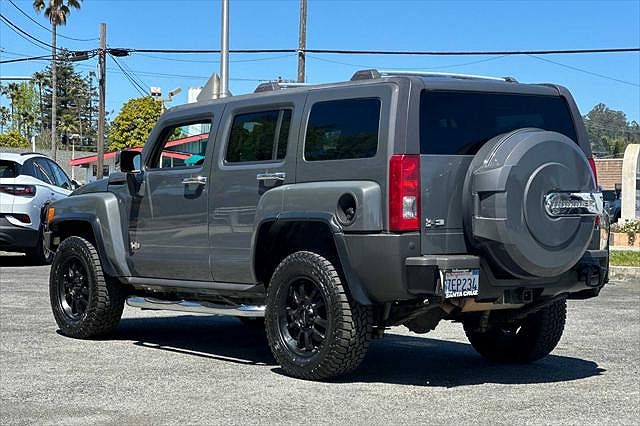2008 Hummer H3 null image 4