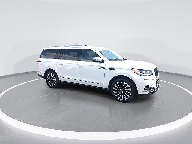 2022 Lincoln Navigator L