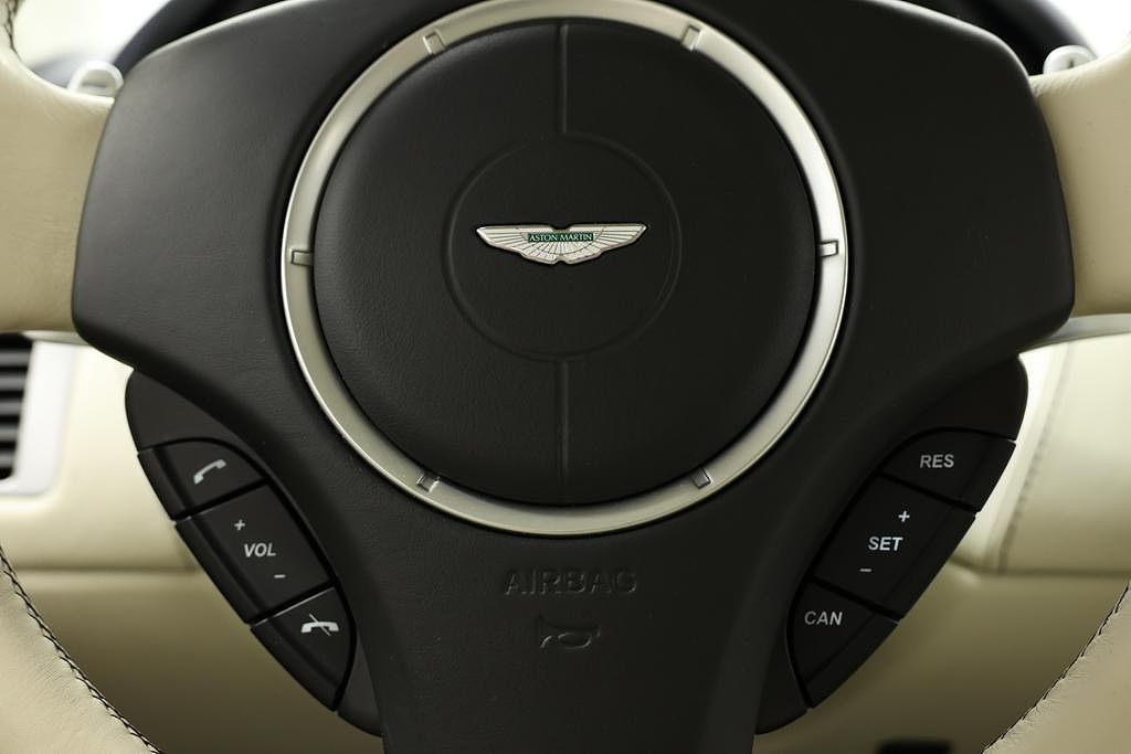 2017 Aston Martin Rapide S null image 23