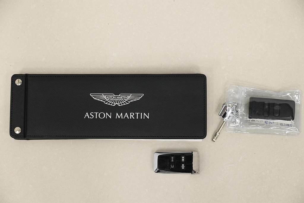 2017 Aston Martin Rapide S null image 4