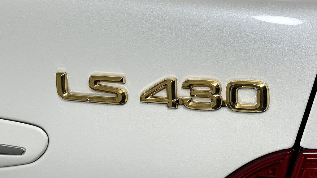 2004 Lexus LS 430 image 6