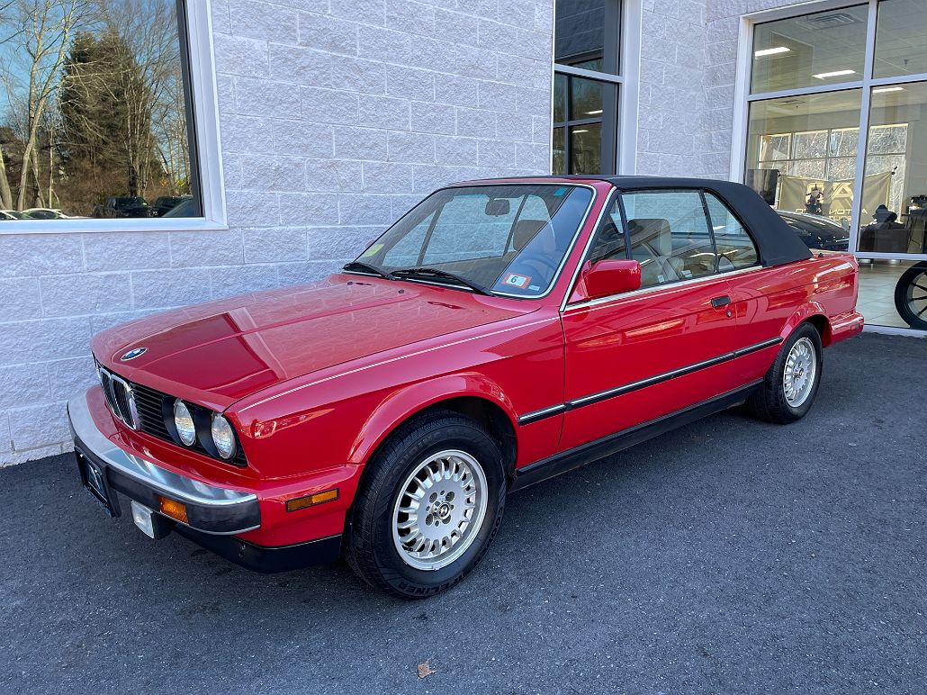 1990 BMW 3 Series 325ic image 2
