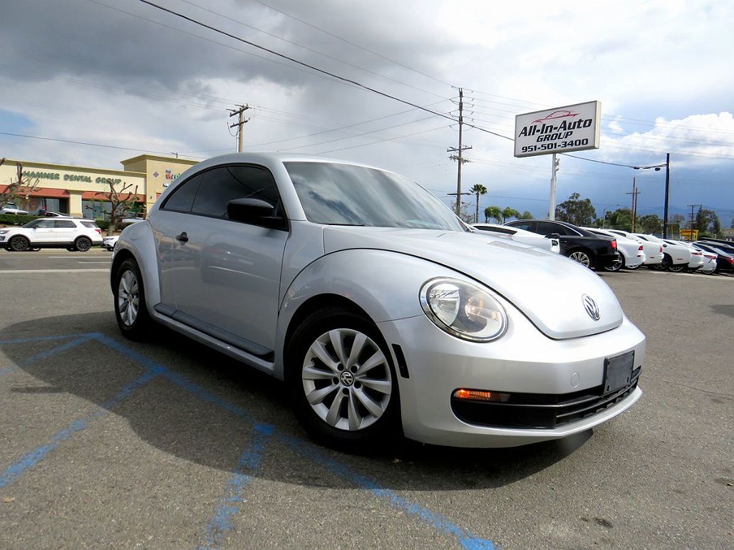 2014 Volkswagen Beetle Entry image 0