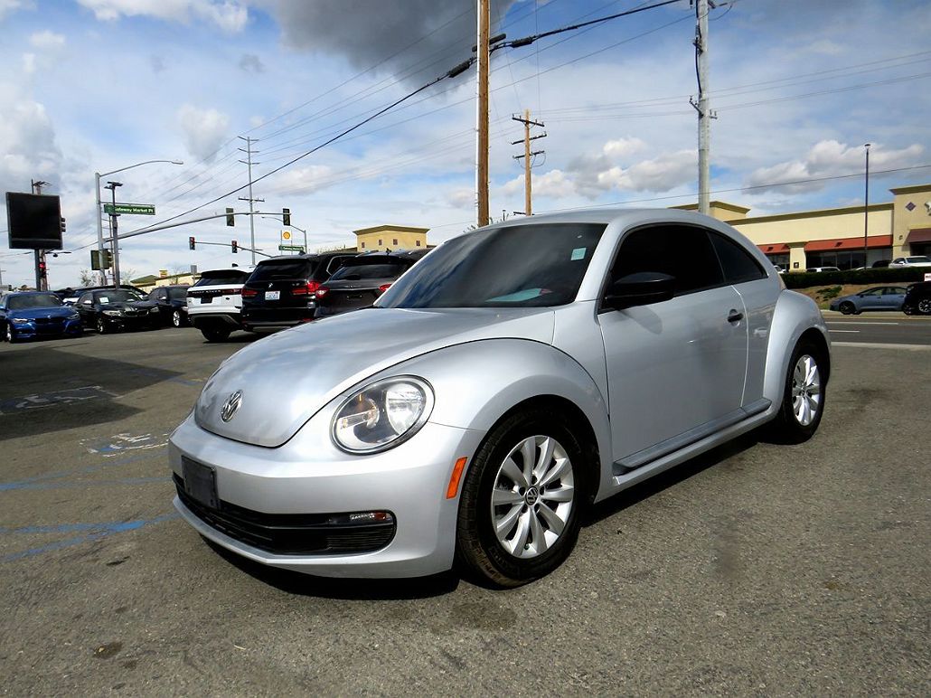 2014 Volkswagen Beetle Entry image 4