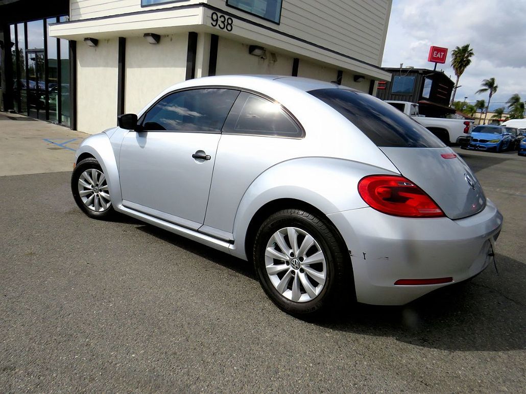2014 Volkswagen Beetle Entry image 5