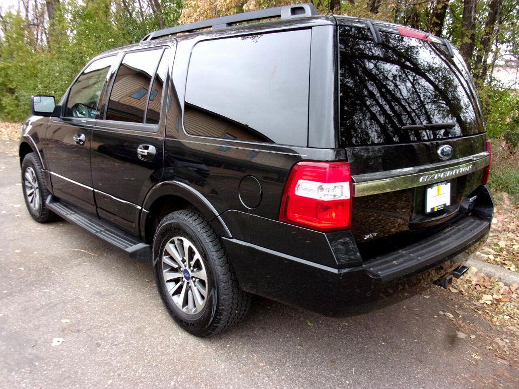 2015 Ford Expedition XLT image 2