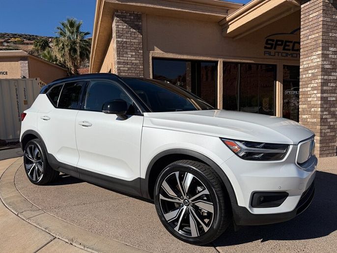 2021 Volvo XC40