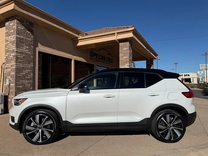 2021 Volvo XC40