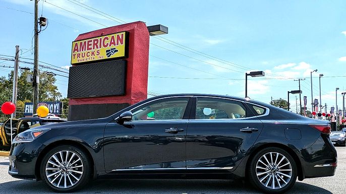 2017 Kia Cadenza