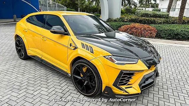2019 Lamborghini Urus null image 2