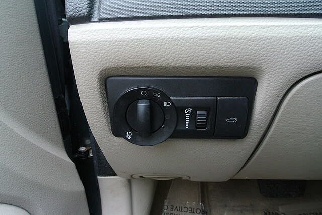 2006 Ford Fusion SE image 17