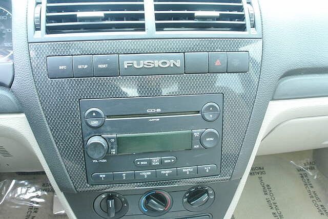 2006 Ford Fusion SE image 18