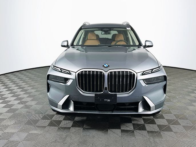 2024 BMW X7