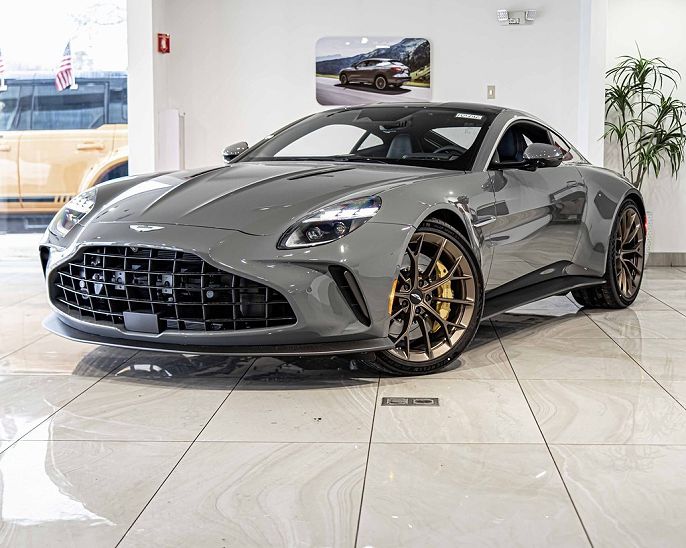 2025 Aston Martin V8 Vantage