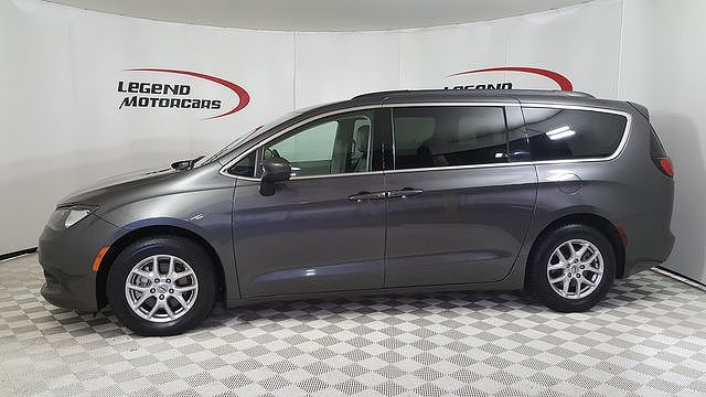 2021 Chrysler Voyager