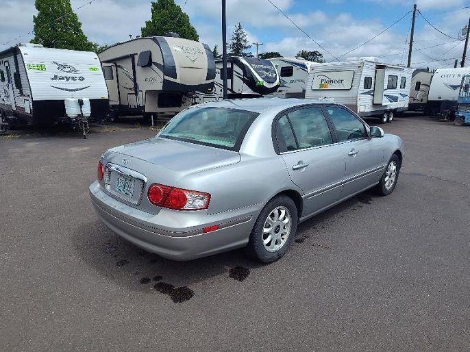 2004 Kia Amanti