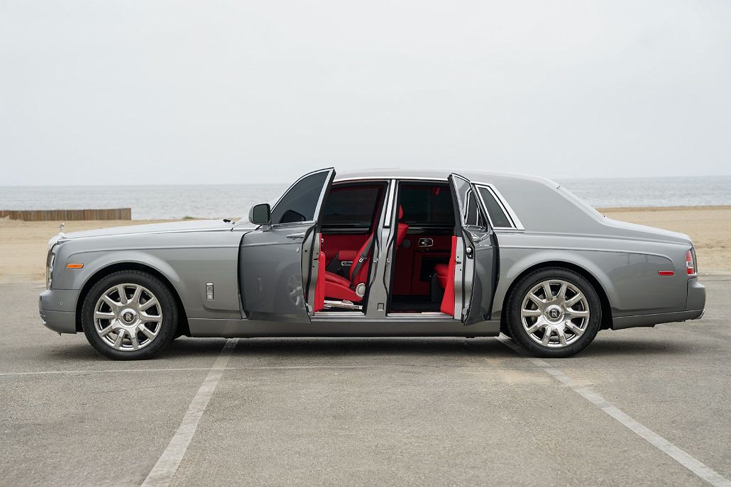2015 Rolls-Royce Phantom null image 3