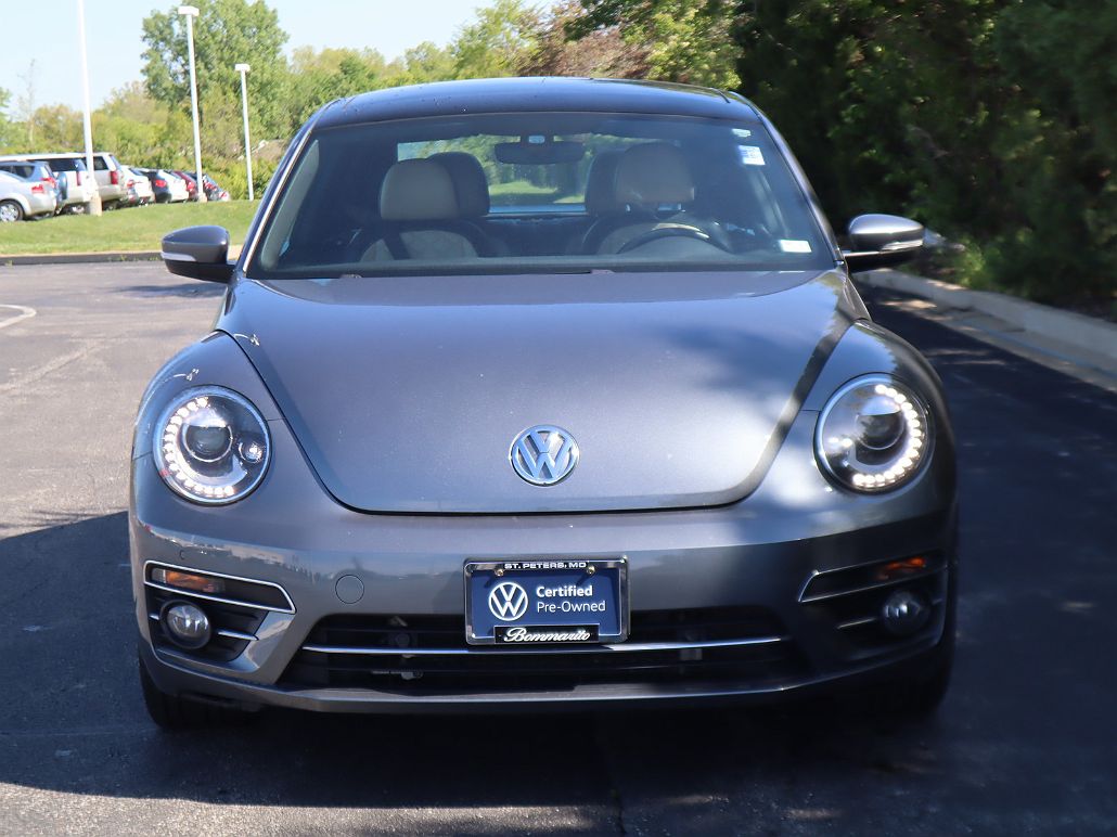2019 Volkswagen Beetle Final Edition image 2