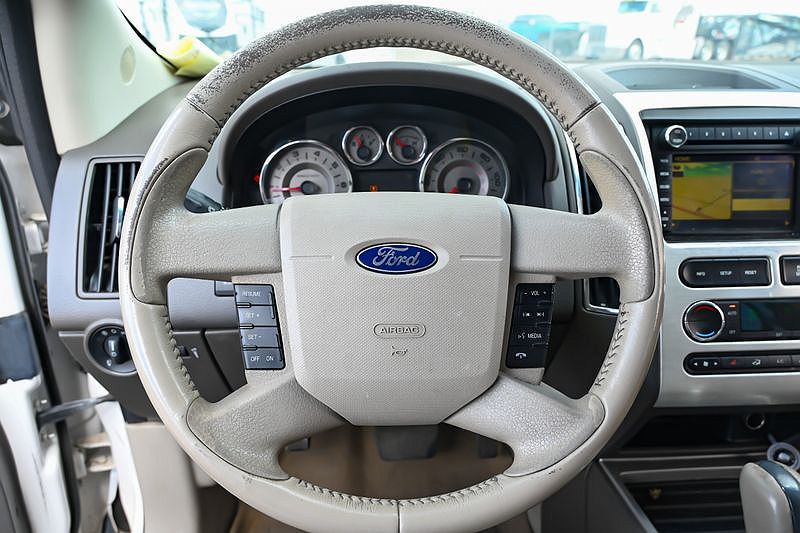 2010 Ford Edge Limited image 16
