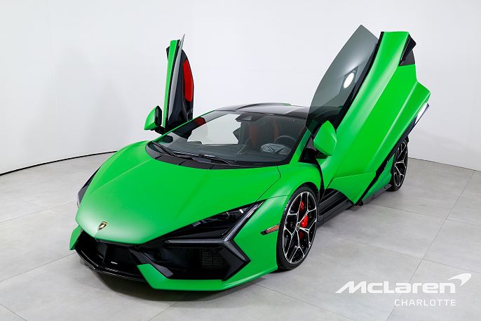 2024 Lamborghini Revuelto