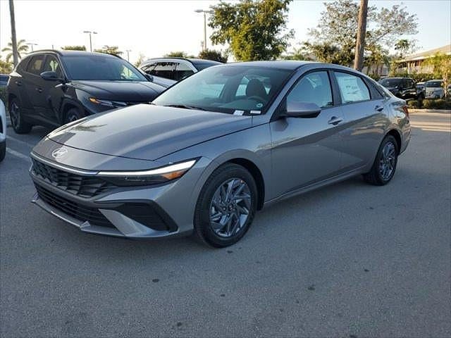2024 Hyundai Elantra