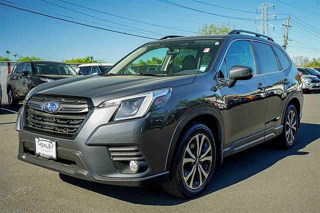 2022 Subaru Forester Limited image 4