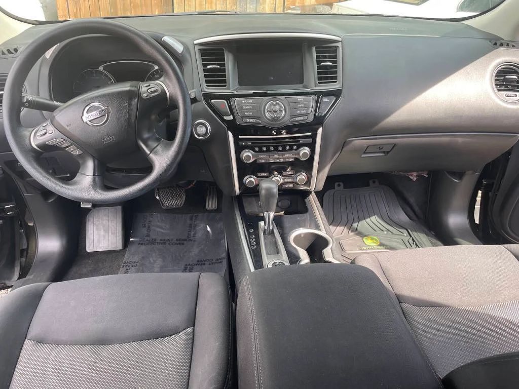 2017 Nissan Pathfinder