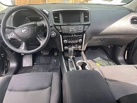 2017 Nissan Pathfinder