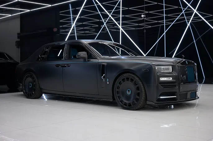 2023 Rolls-Royce Phantom