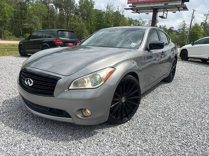 2012 Infiniti M56