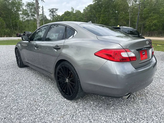 2012 Infiniti M56
