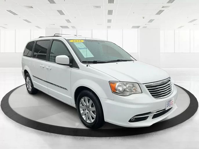 2016 Chrysler Town & Country
