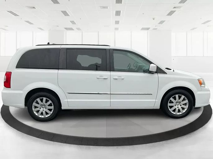2016 Chrysler Town & Country