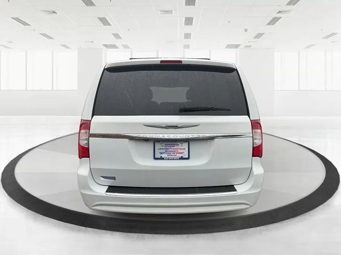 2016 Chrysler Town & Country