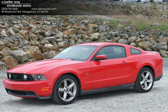 2010 Ford Mustang GT image 0