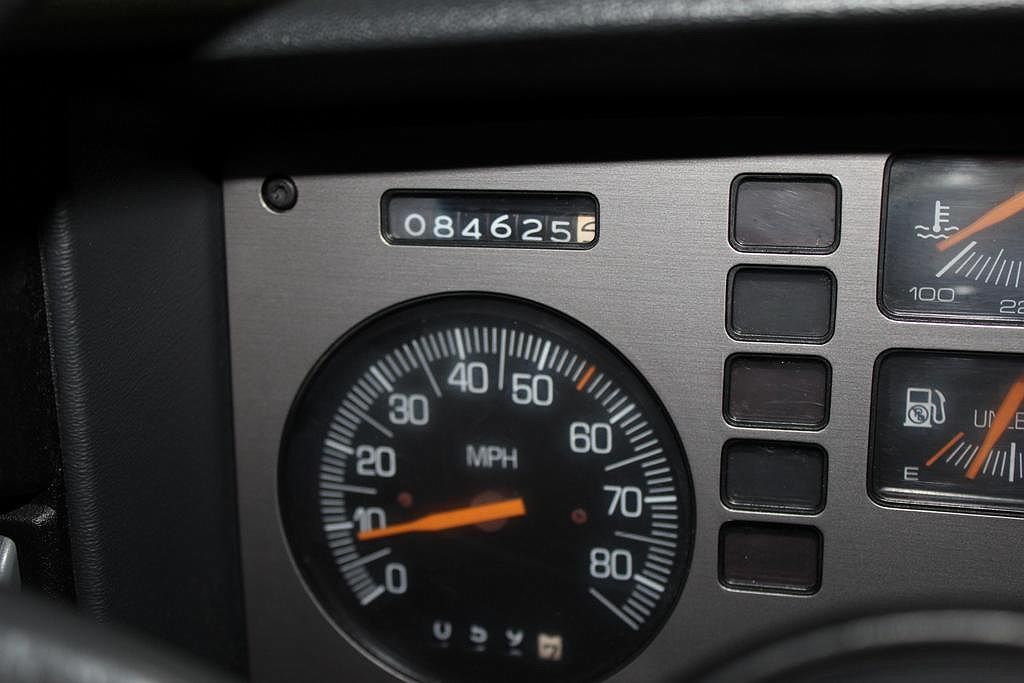 1985 Pontiac Fiero GT image 5