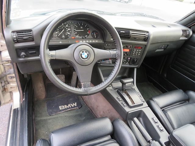1988 BMW 3 Series 325ic image 22