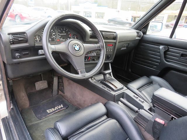 1988 BMW 3 Series 325ic image 23