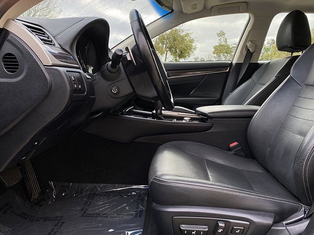 2016 Lexus GS 350 image 9