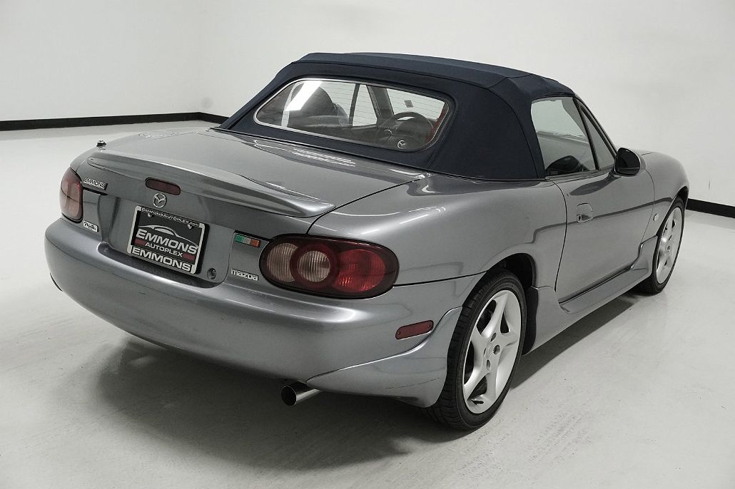 2003 Mazda Miata Shinsen image 3