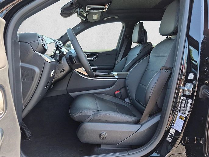 2027 Mercedes-Benz GLC