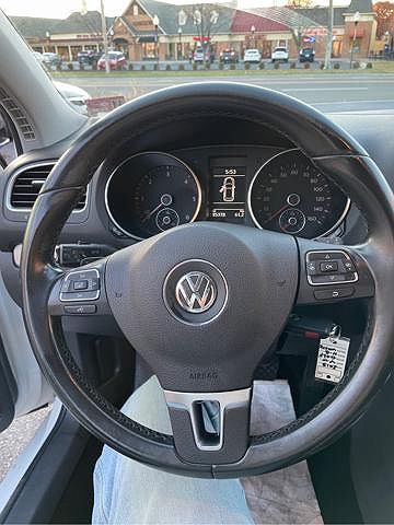 2013 Volkswagen Golf null image 8