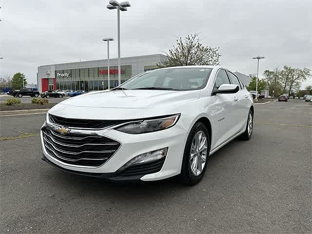 2022 Chevrolet Malibu LT image 0