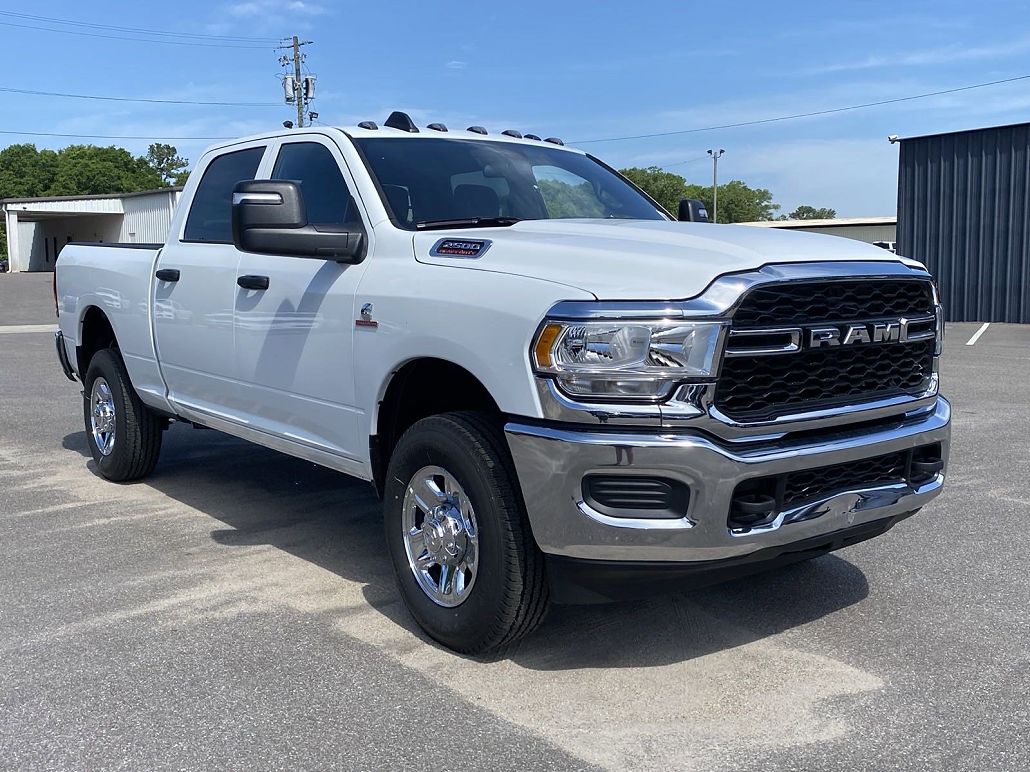 2024 Ram 2500 Tradesman image 2