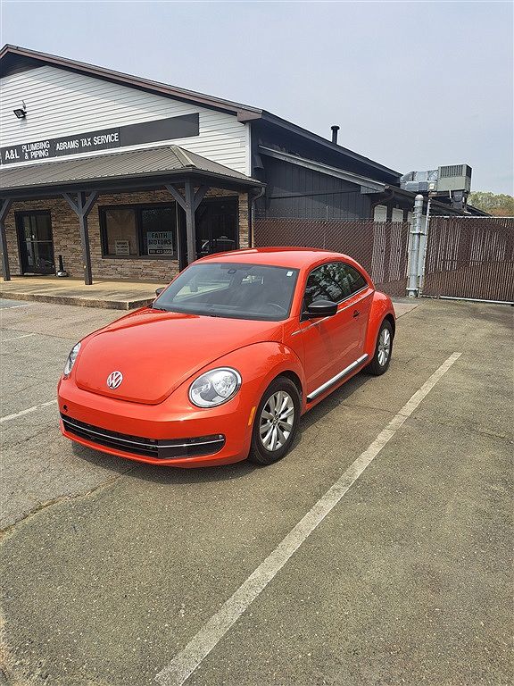 2016 Volkswagen Beetle Fleet Edition image 0