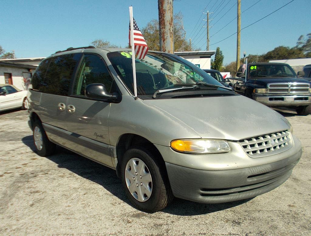 1999 Plymouth Voyager SE image 0