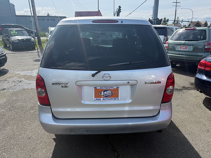 2003 Mazda MPV
