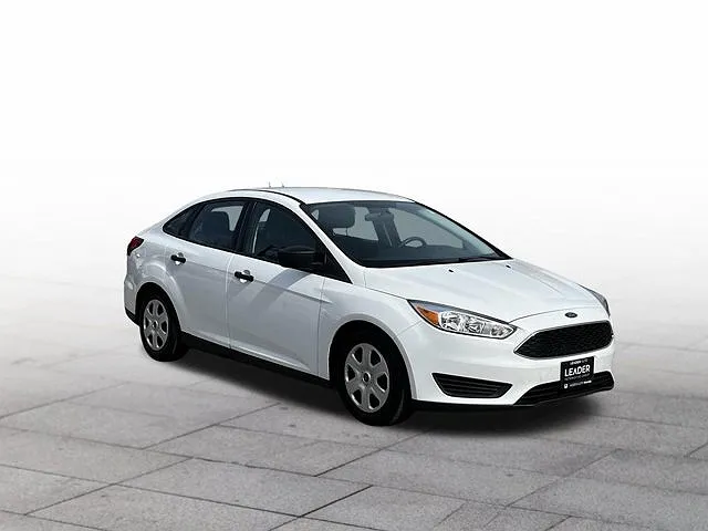 2016 Ford Focus S image 0