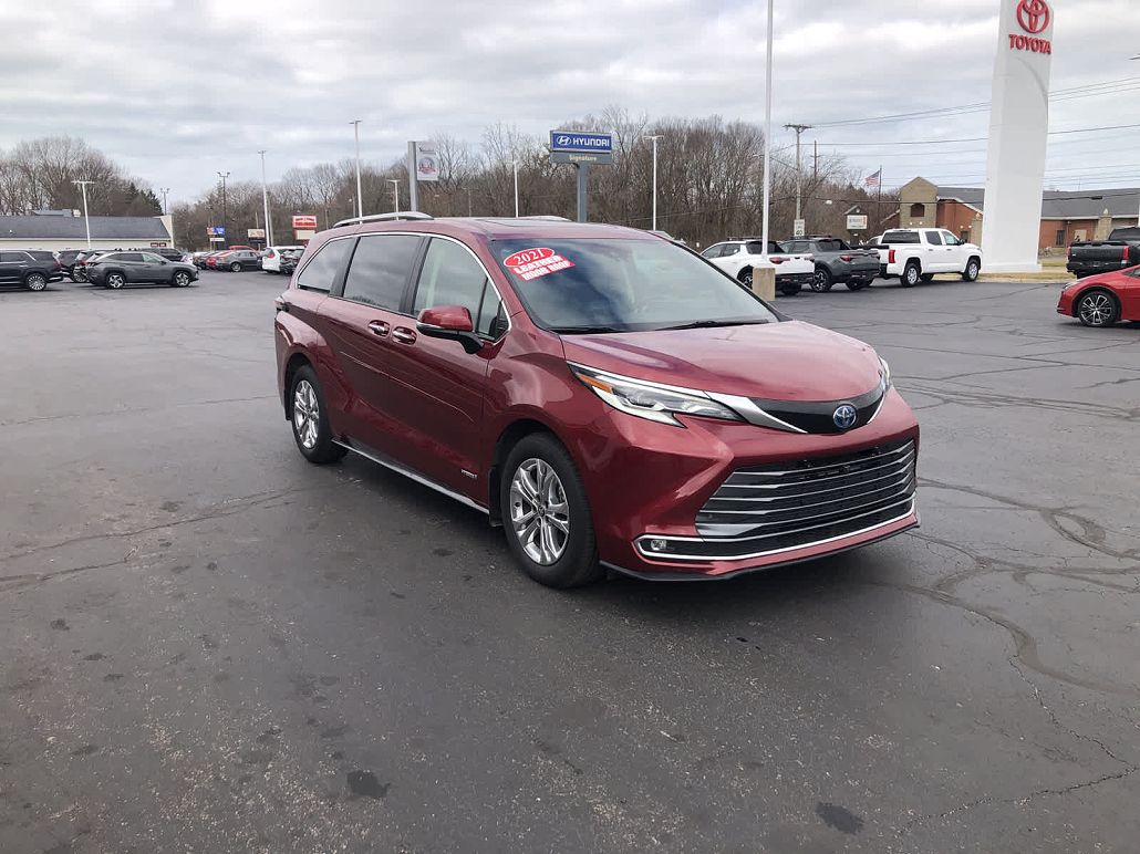 2021 Toyota Sienna Platinum image 1