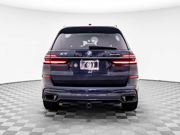 2024 BMW X7